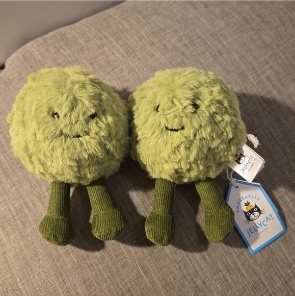 Jellycat Dot and Peggy Mushy Peas 6x3.5" Soft & Plush NWT - Picture 2 of 4